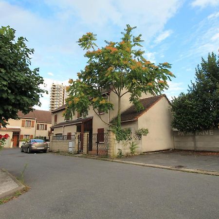 Parking Prive Gratuit - 15Mn Paris - Gare A Pied En 5Mn - Tout Equipee - Terrasse - Jardin - Stade De France - Casino D'Enghien - Hippodrome, Universite Epinay-sur-Seine Exterior photo