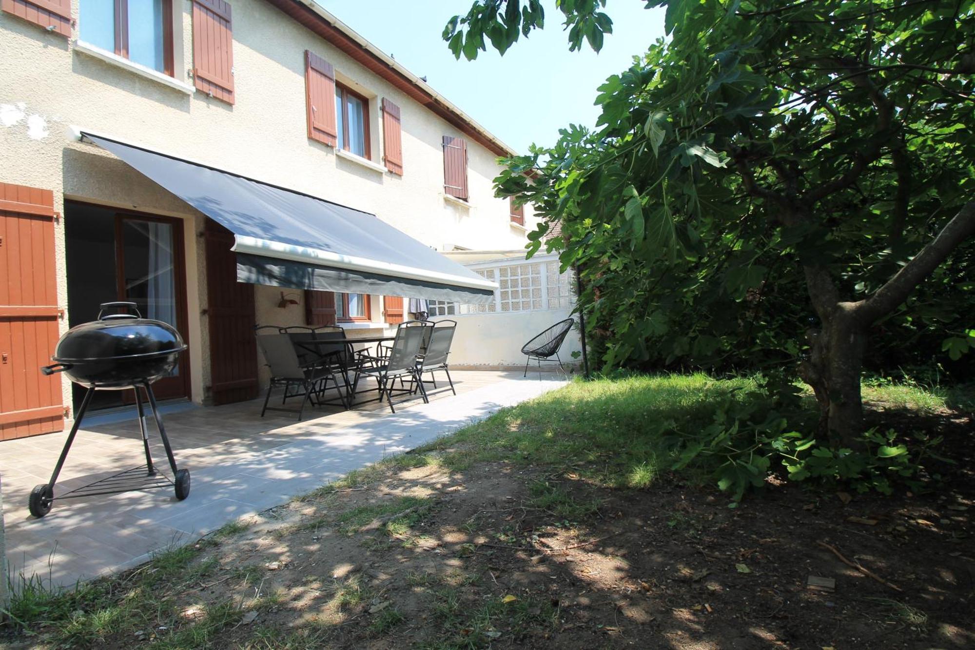 Parking Prive Gratuit - 15Mn Paris - Gare A Pied En 5Mn - Tout Equipee - Terrasse - Jardin - Stade De France - Casino D'Enghien - Hippodrome, Universite Epinay-sur-Seine Exterior photo