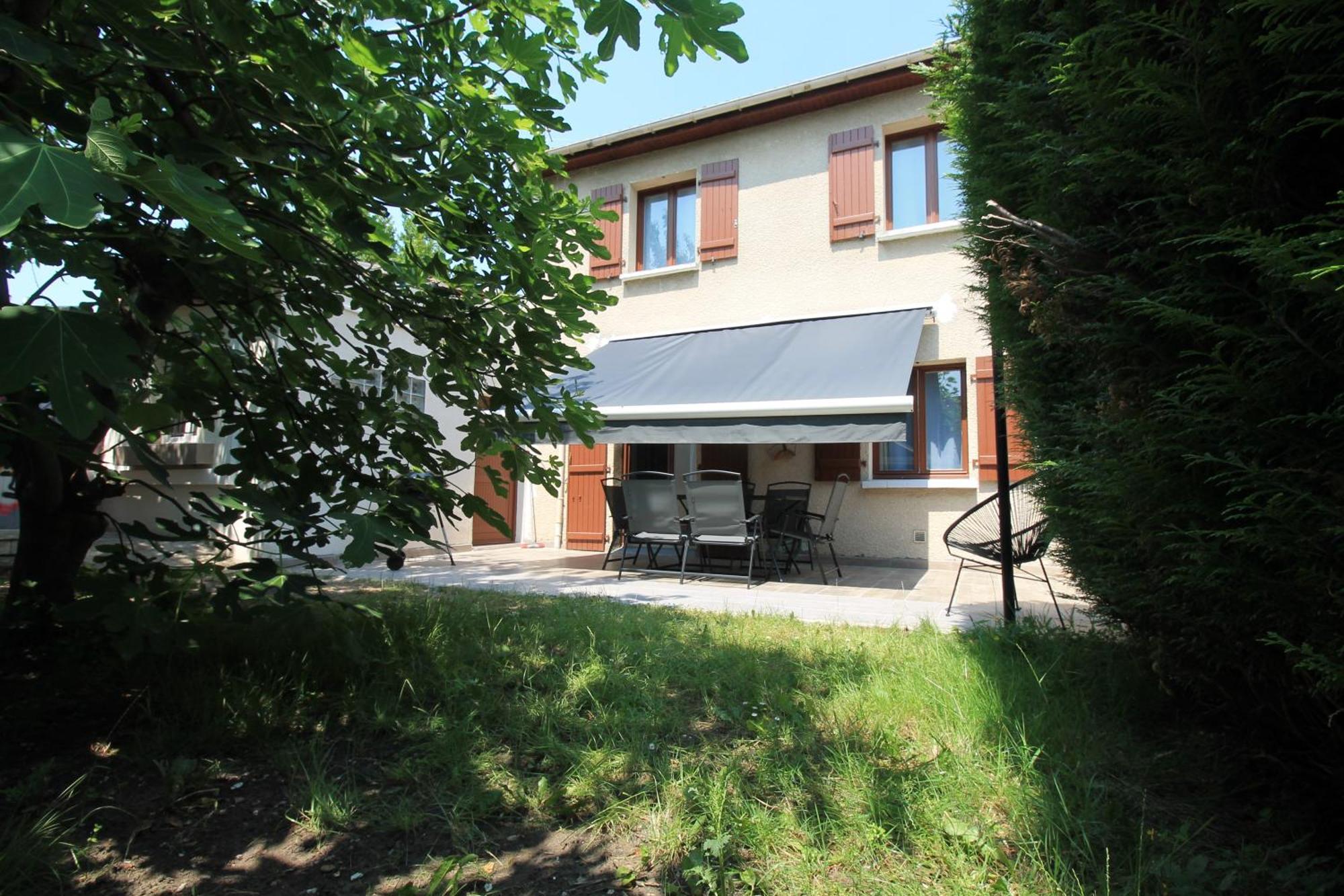 Parking Prive Gratuit - 15Mn Paris - Gare A Pied En 5Mn - Tout Equipee - Terrasse - Jardin - Stade De France - Casino D'Enghien - Hippodrome, Universite Epinay-sur-Seine Exterior photo